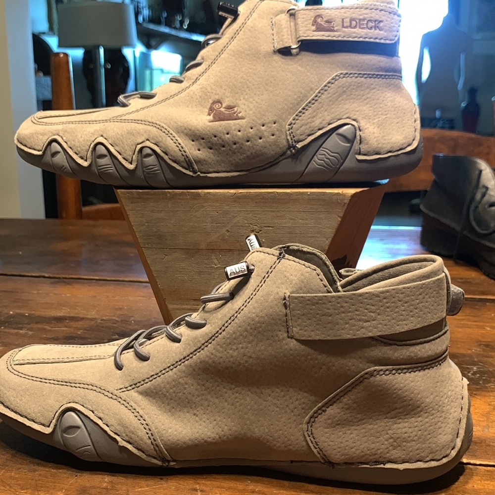 BNWOT LDECK FAUX NUBUCK SUEDE OUTDOOR WALKING BOOTIES WITH LACING AND STRAP.